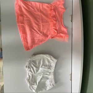 Carter’s baby girls 2 piece set
